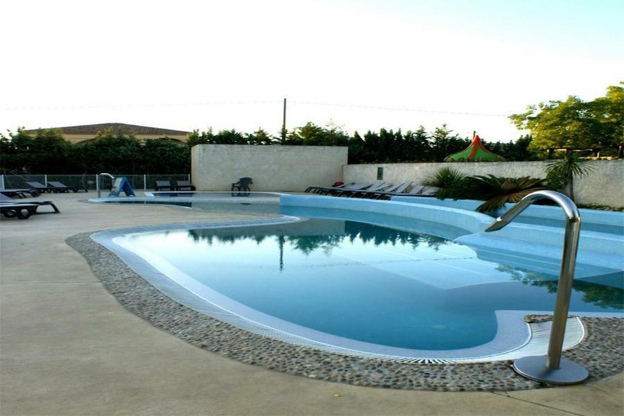 Camping Les Amandiers - Maeva Hotel Gallargues-le-Montueux Exterior photo