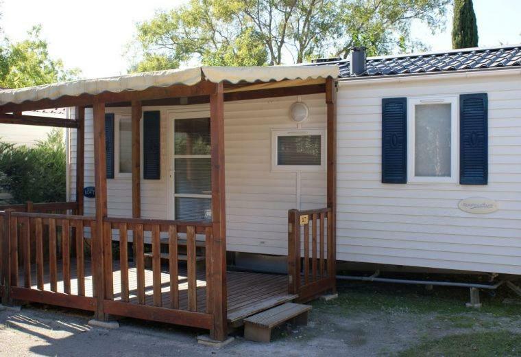 Camping Les Amandiers - Maeva Hotel Gallargues-le-Montueux Exterior photo